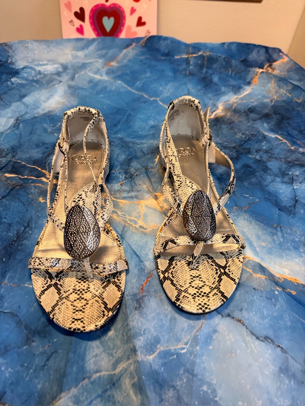Circa Sandals size 8M